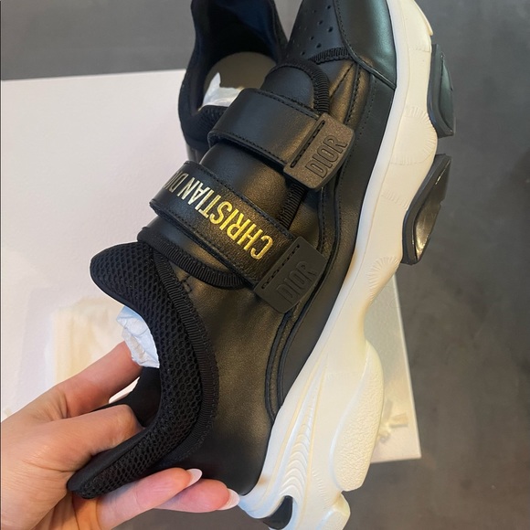 Brand new Christian Dior sneakers. - Picture 4 of 6
